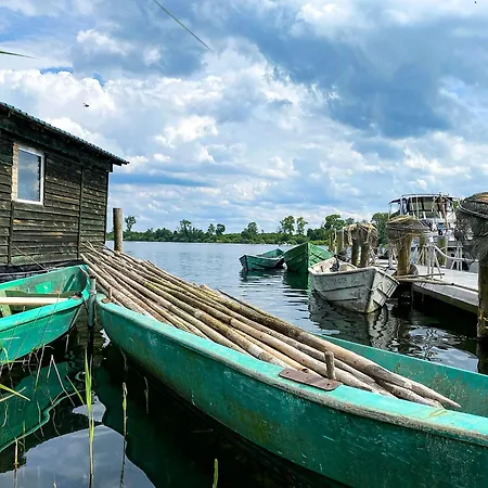 Mit Sauna Und Kamin - 200 Meter Zum - Wiesengefluester Röbel