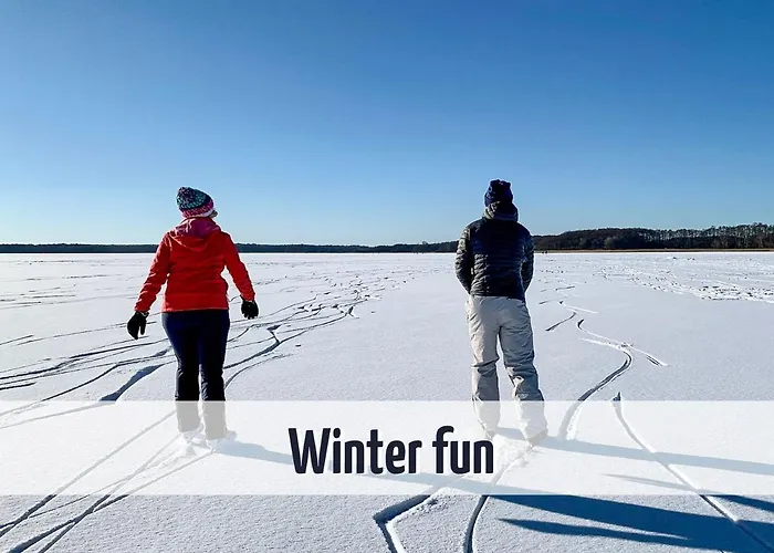 Mit Sauna Und Kamin - 200 Meter Zum - Wiesengefluester Röbel